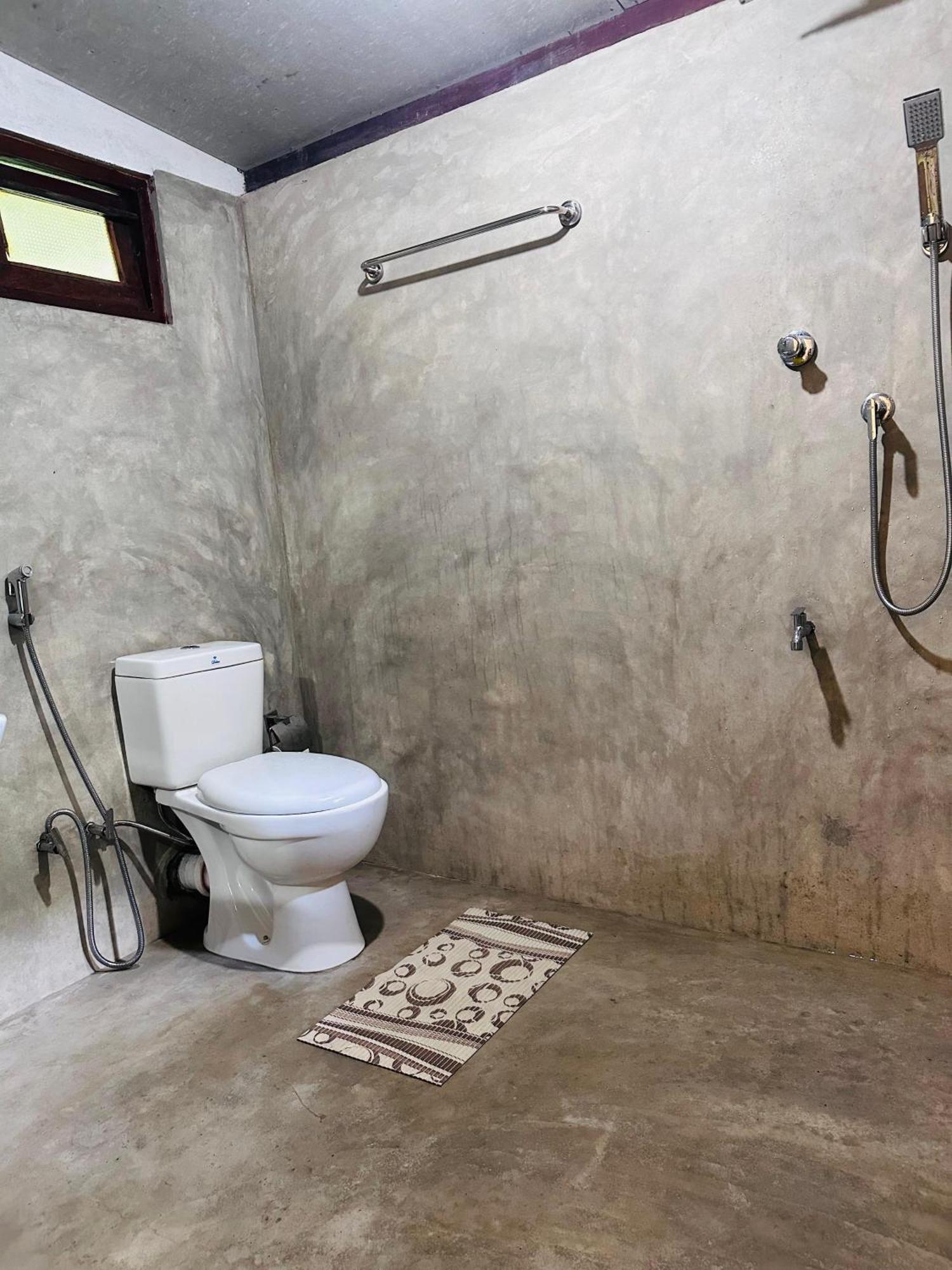 Venora Hiriketiya Bed & Breakfast Dikwella Bagian luar foto