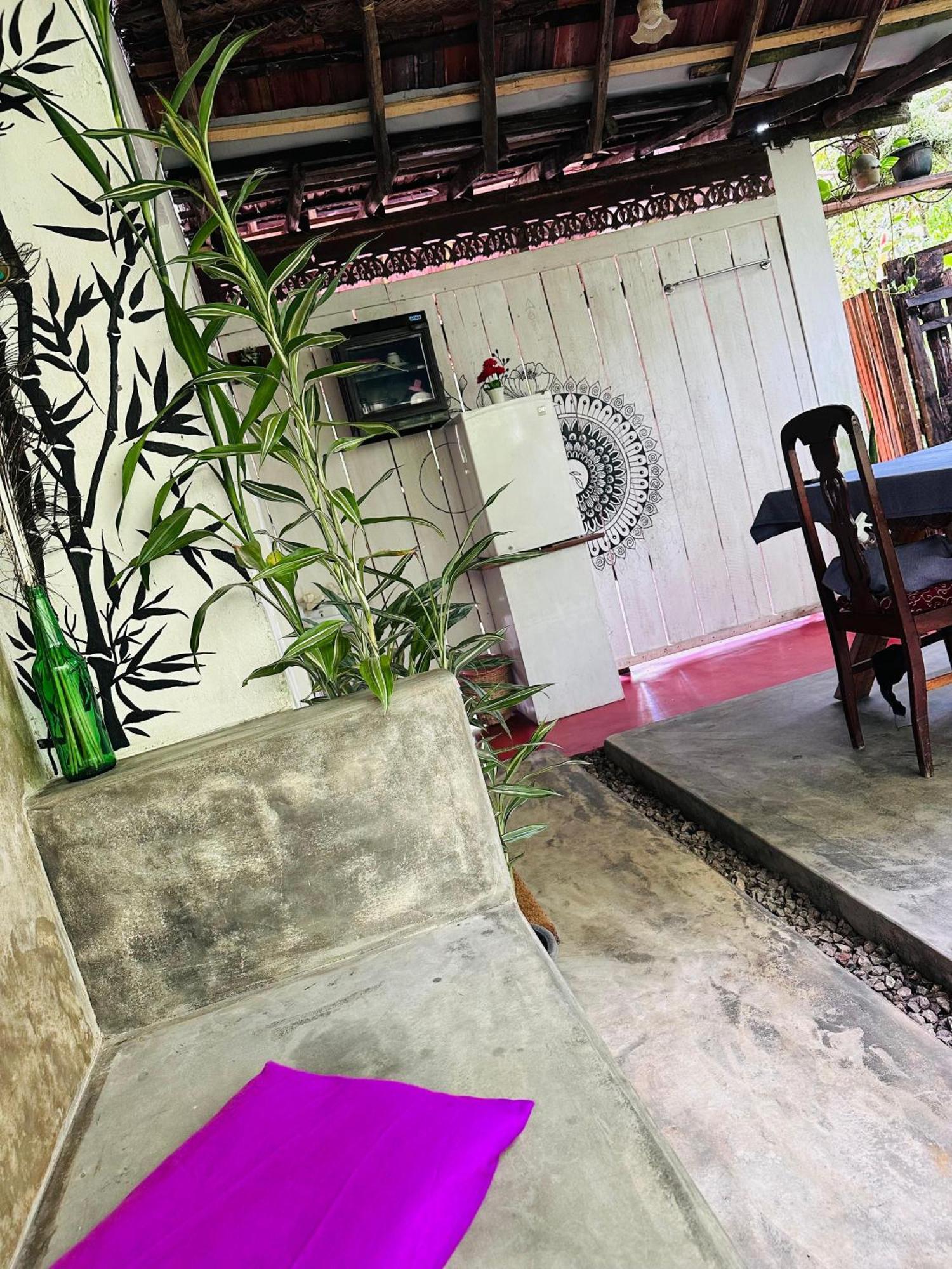 Venora Hiriketiya Bed & Breakfast Dikwella Bagian luar foto
