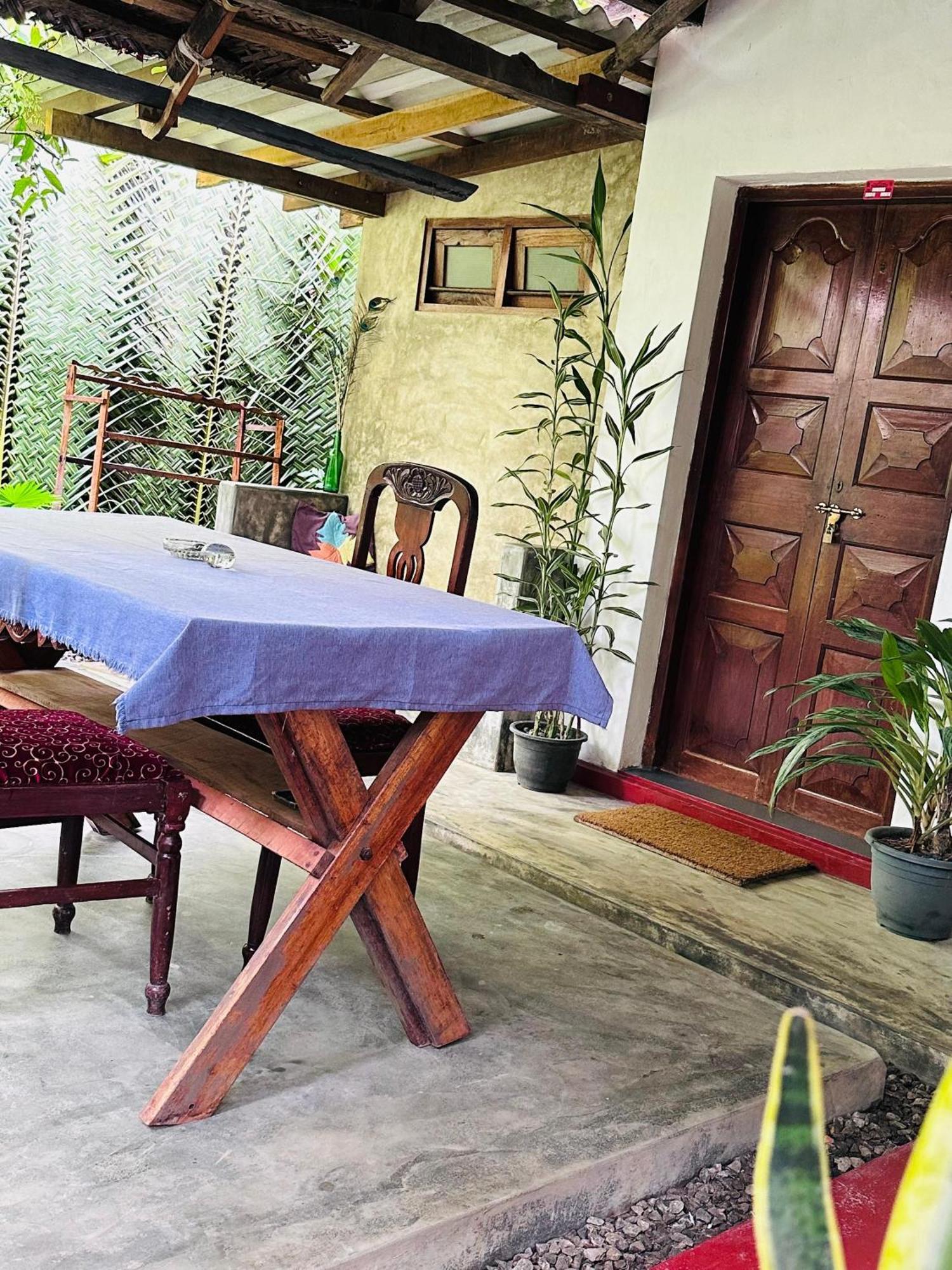 Venora Hiriketiya Bed & Breakfast Dikwella Bagian luar foto